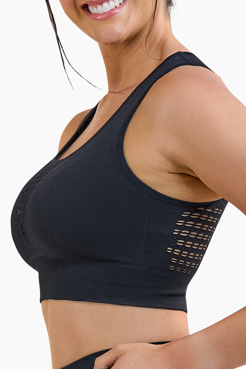 Curveez Training Bra Ultimate Air BRAEEZ in black with breathable mesh panel, ideal for activewear and maximum comfort support.